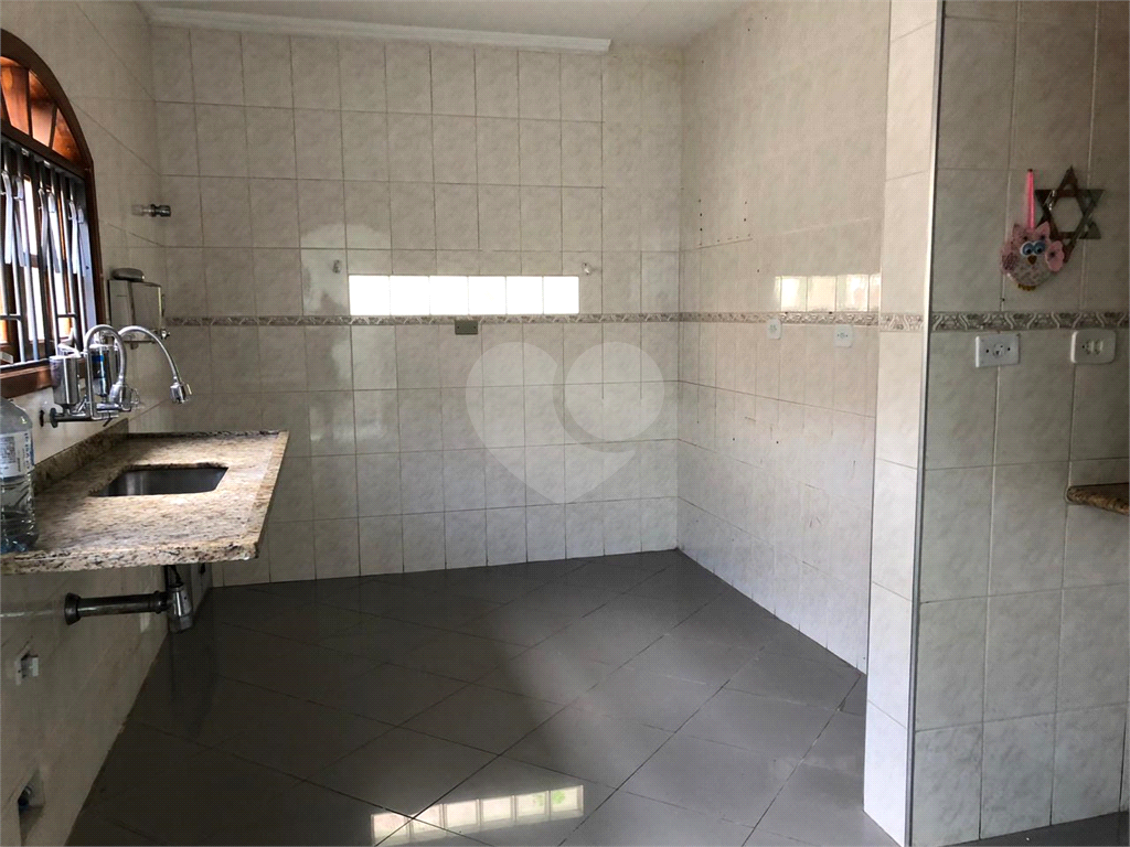 Sobrado à venda com 3 quartos, 185m² - Foto 42