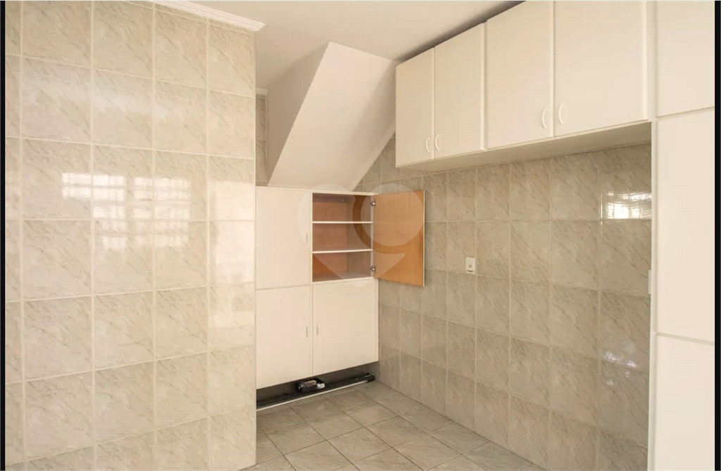 Sobrado 02 dormitórios a apenas 15 minutos andando para o metrô Parada Inglesa.