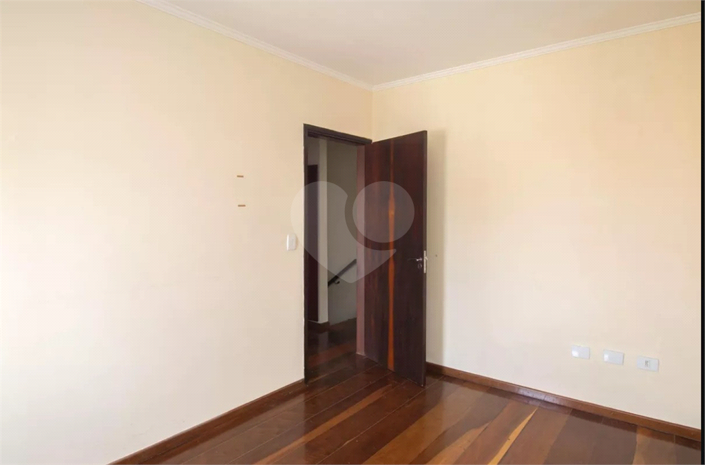 Sobrado 02 dormitórios a apenas 15 minutos andando para o metrô Parada Inglesa.