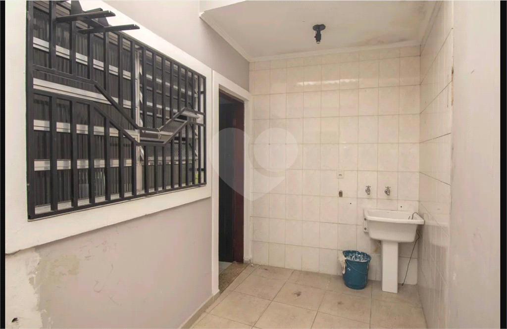 Sobrado 02 dormitórios a apenas 15 minutos andando para o metrô Parada Inglesa.