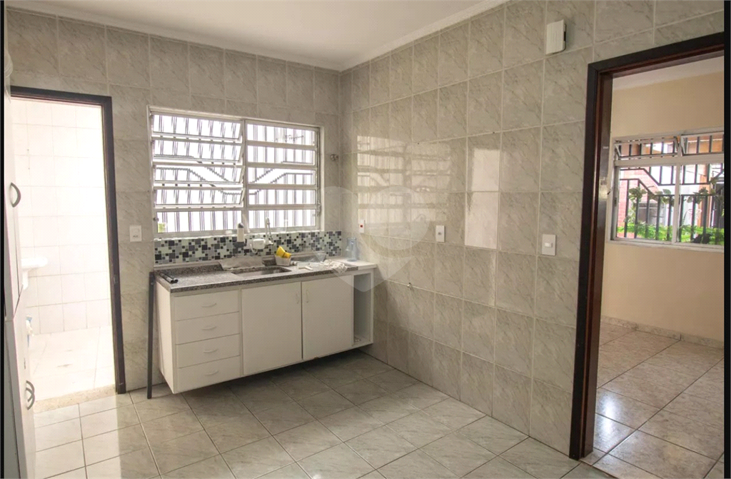 Sobrado 02 dormitórios a apenas 15 minutos andando para o metrô Parada Inglesa.