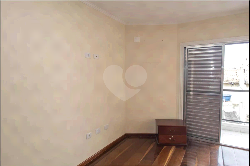 Sobrado 02 dormitórios a apenas 15 minutos andando para o metrô Parada Inglesa.