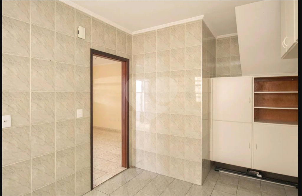 Sobrado 02 dormitórios a apenas 15 minutos andando para o metrô Parada Inglesa.