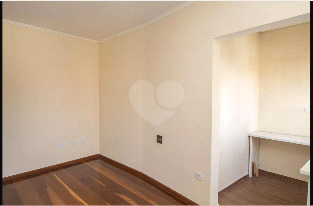 Sobrado 02 dormitórios a apenas 15 minutos andando para o metrô Parada Inglesa.