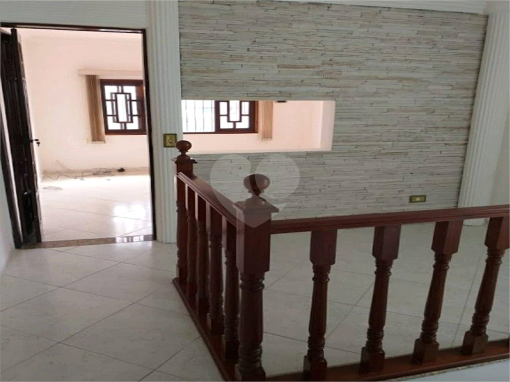 SOBRADO 2 VAGAS NO JD ARICANDUVA