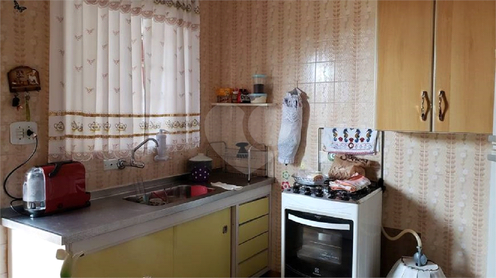 Terreno com 3 casas 