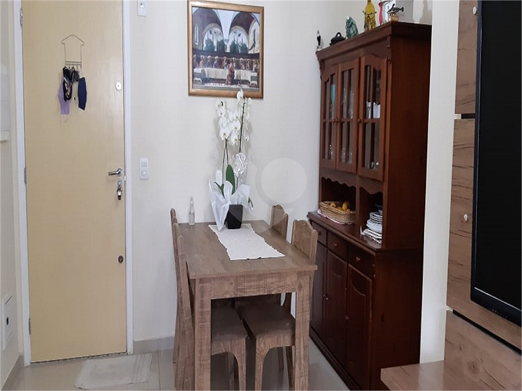 Apartamento à venda com 3 quartos, 64m² - Foto 15