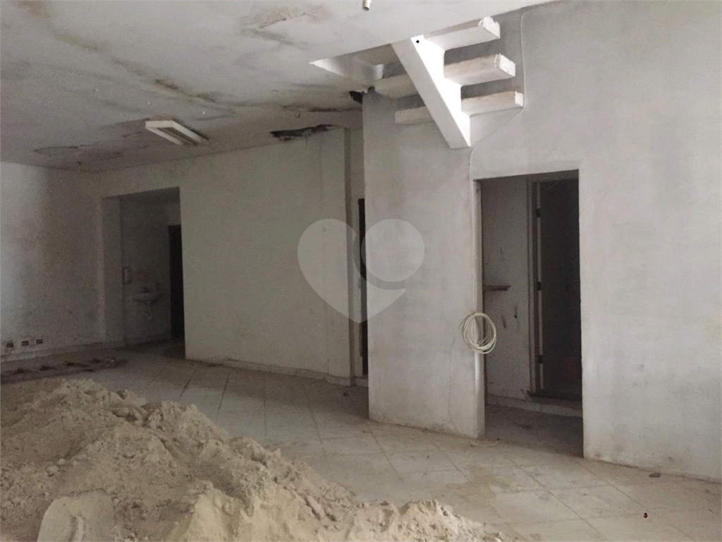 Excelente Prédio Comercial na Av. Nova Cantareira no Tucuruvi