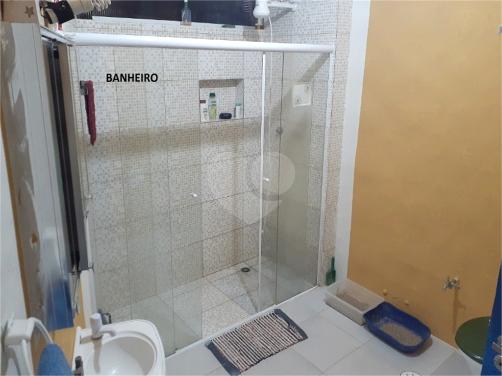 APARTAMENTO em CENTRO