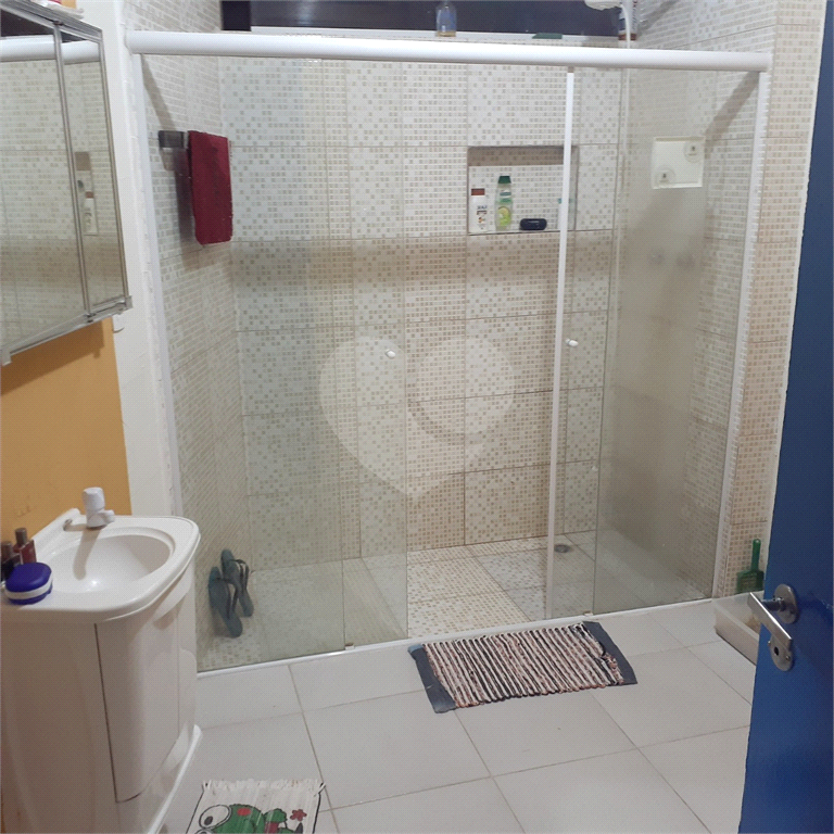 APARTAMENTO em CENTRO