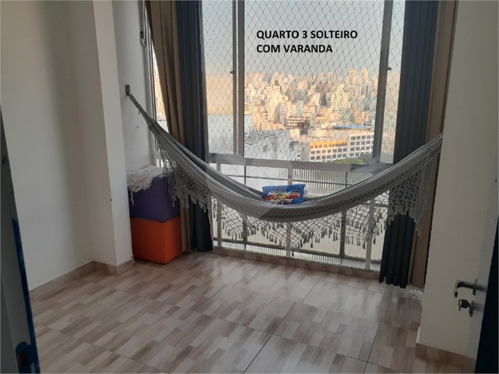 APARTAMENTO em CENTRO