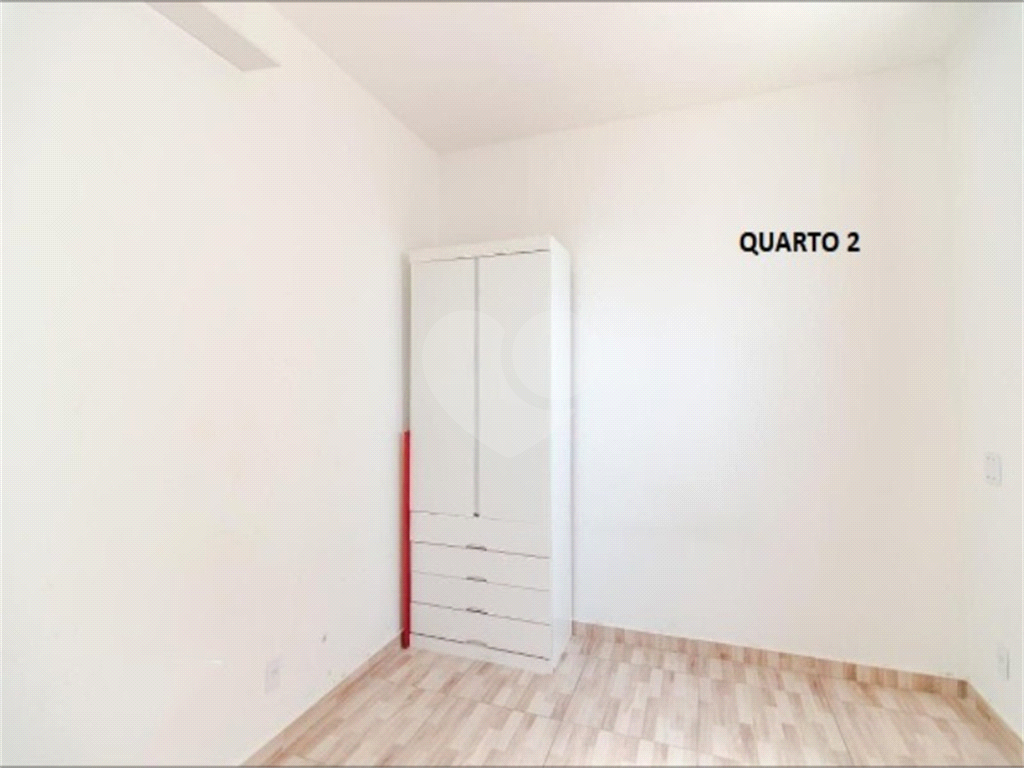 APARTAMENTO em CENTRO