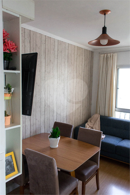 Apartamento a 300 metros do metrô linha 1 azul