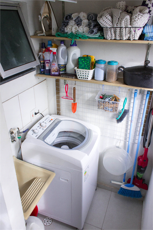 Apartamento a 300 metros do metrô linha 1 azul