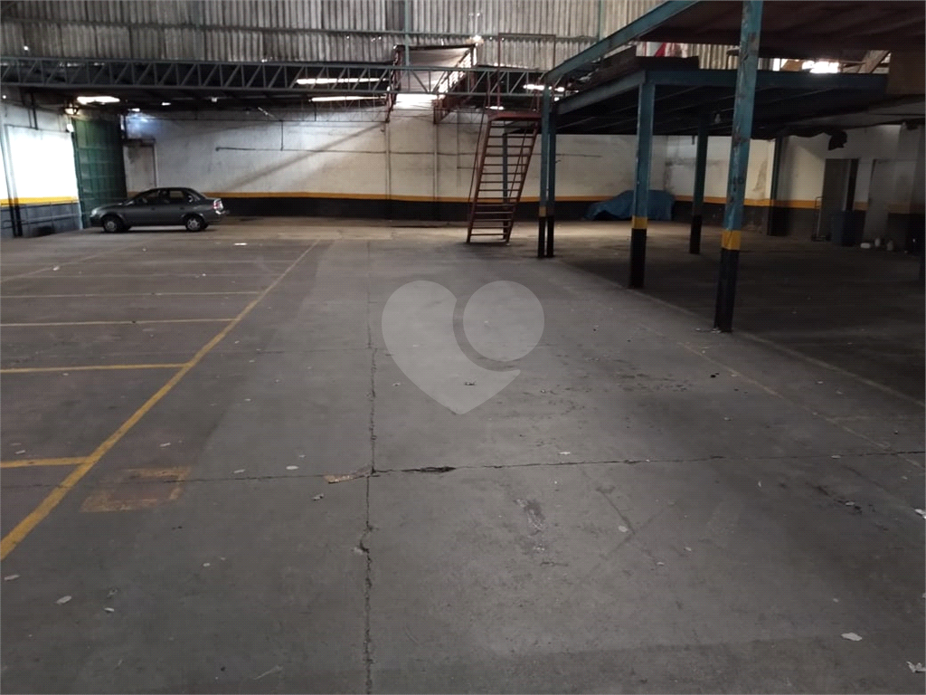 Excelente galpão para venda ou locação próximo à estação Luz do metrô