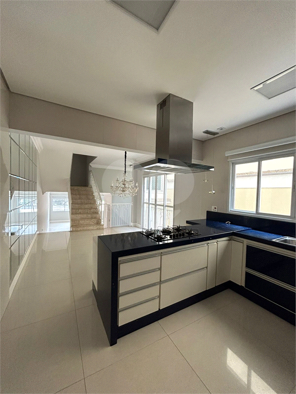 Casa Alto Padrão Cond. Tremembé
