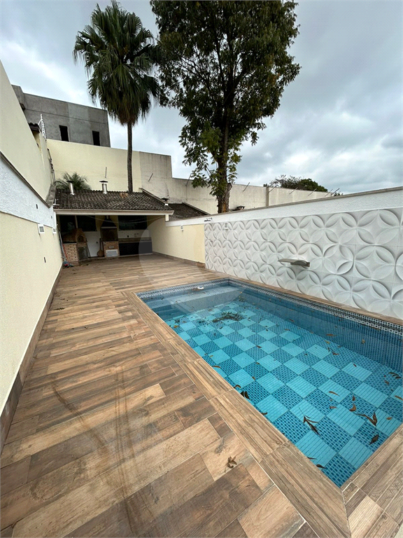 Casa Alto Padrão Cond. Tremembé