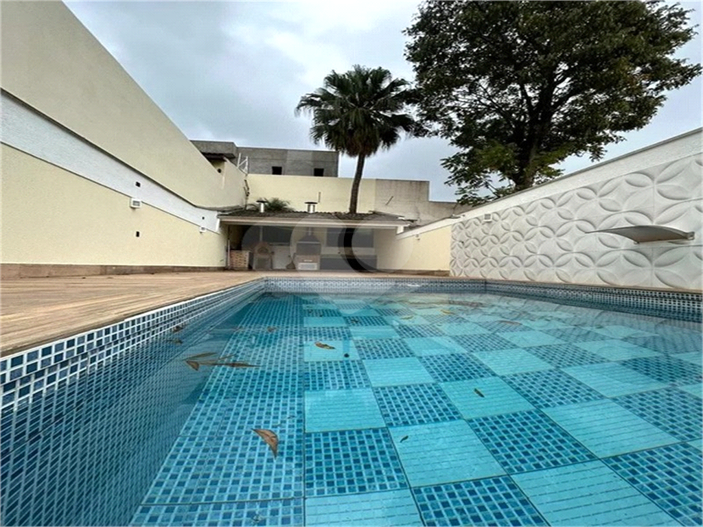 Casa Alto Padrão Cond. Tremembé