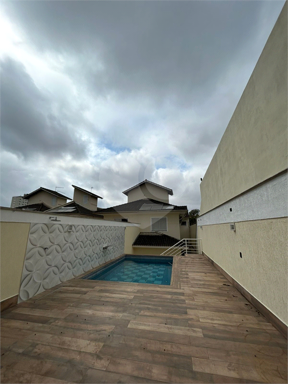 Casa Alto Padrão Cond. Tremembé