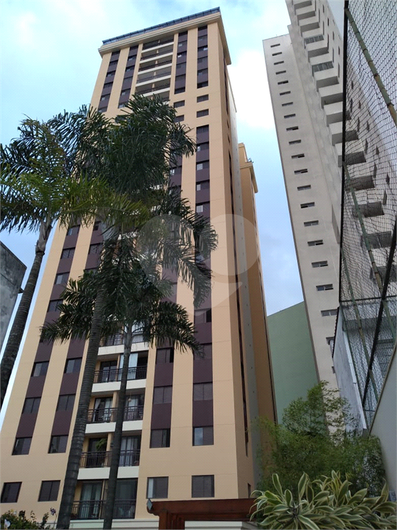 Lindo apartamento, bem localizado, próximo ao Parque da Aclimação e comércios da região.