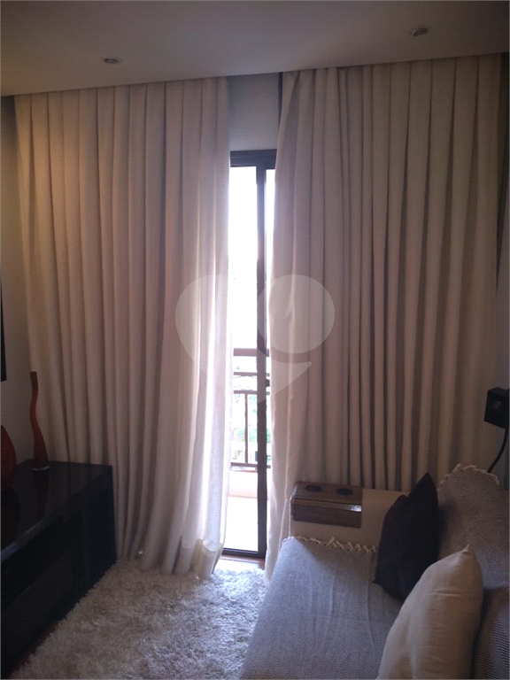 Lindo apartamento, bem localizado, próximo ao Parque da Aclimação e comércios da região.