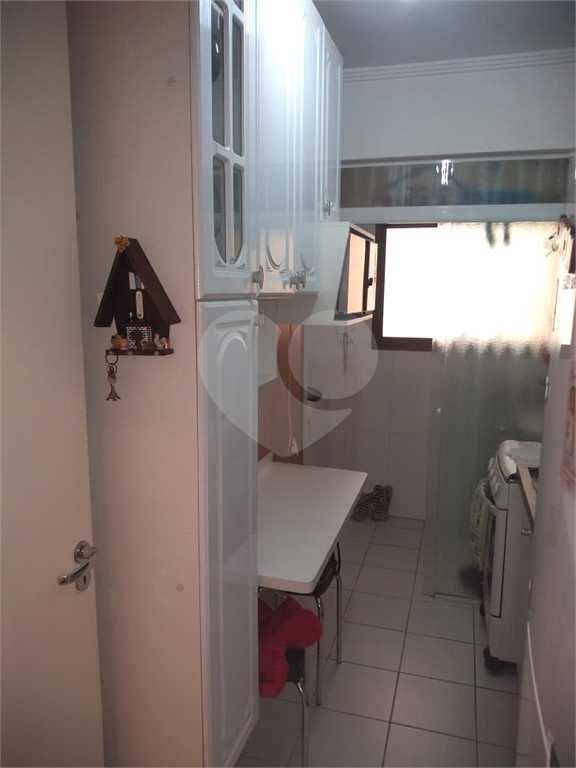 Lindo apartamento, bem localizado, próximo ao Parque da Aclimação e comércios da região.