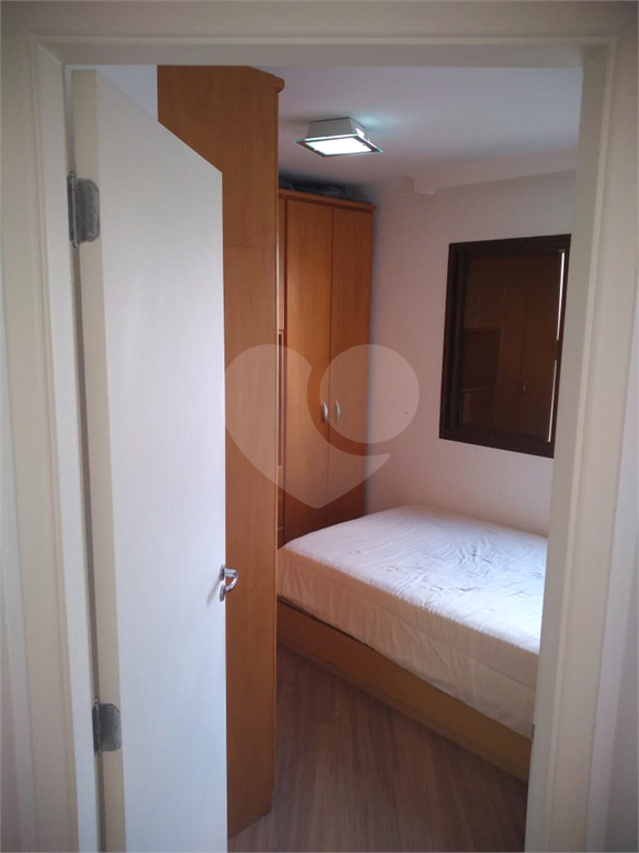 Lindo apartamento, bem localizado, próximo ao Parque da Aclimação e comércios da região.