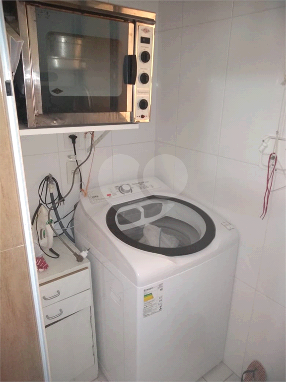 Lindo apartamento, bem localizado, próximo ao Parque da Aclimação e comércios da região.