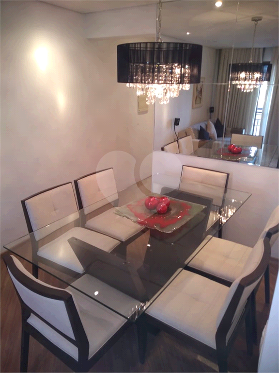 Lindo apartamento, bem localizado, próximo ao Parque da Aclimação e comércios da região.