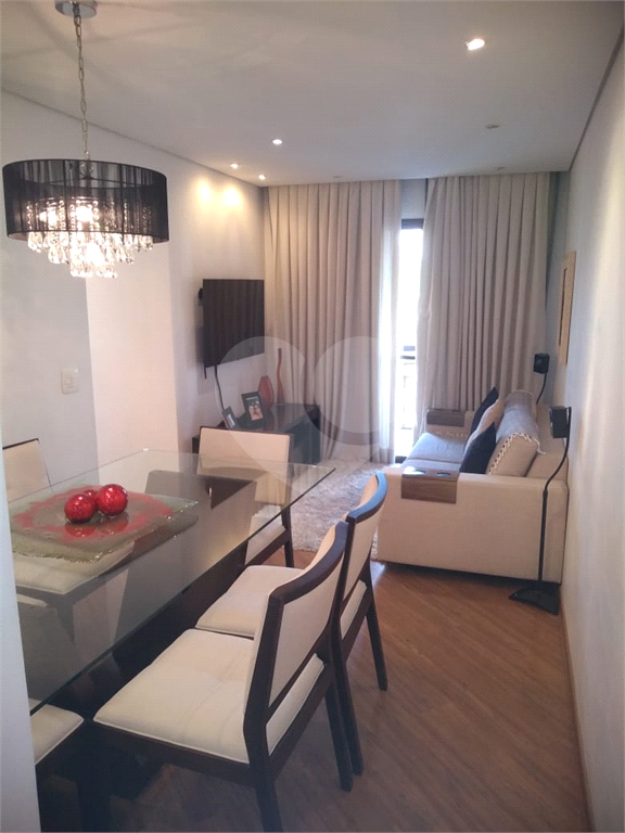 Lindo apartamento, bem localizado, próximo ao Parque da Aclimação e comércios da região.