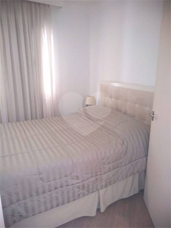 Lindo apartamento, bem localizado, próximo ao Parque da Aclimação e comércios da região.