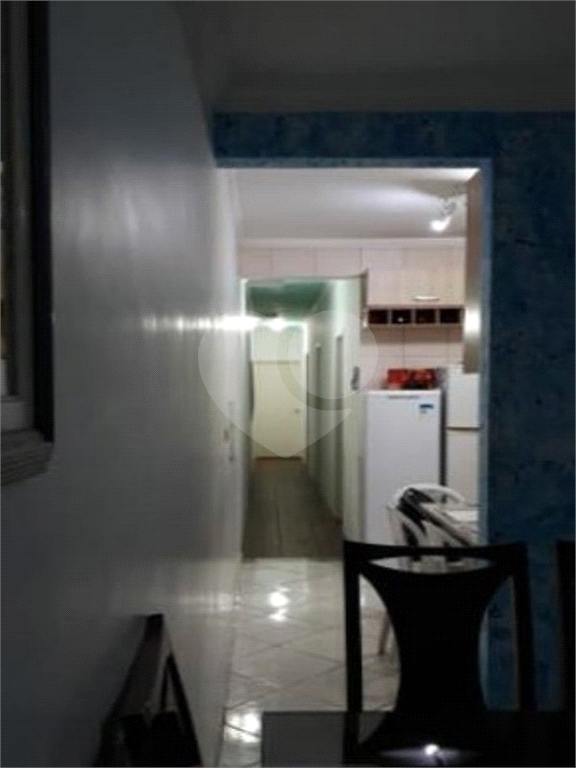 Casa térrea para venda, Jardim Brasil, São Paulo com 204 m², 3 suites e 5 vagas de garagem.