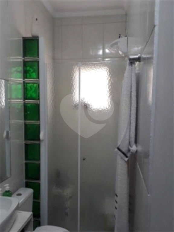 Casa térrea para venda, Jardim Brasil, São Paulo com 204 m², 3 suites e 5 vagas de garagem.