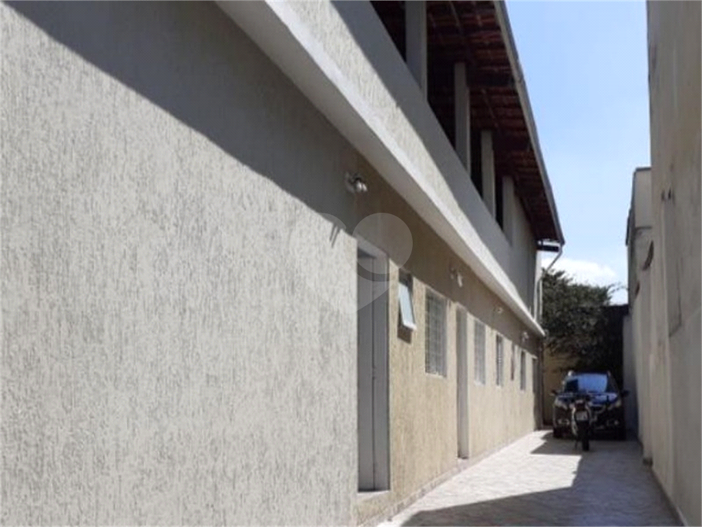Casa térrea para venda, Jardim Brasil, São Paulo com 204 m², 3 suites e 5 vagas de garagem.