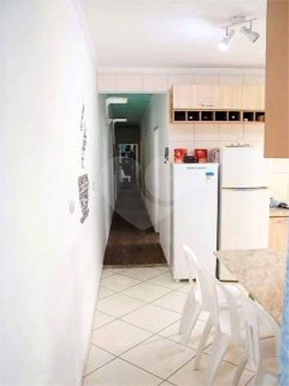 Casa térrea para venda, Jardim Brasil, São Paulo com 204 m², 3 suites e 5 vagas de garagem.
