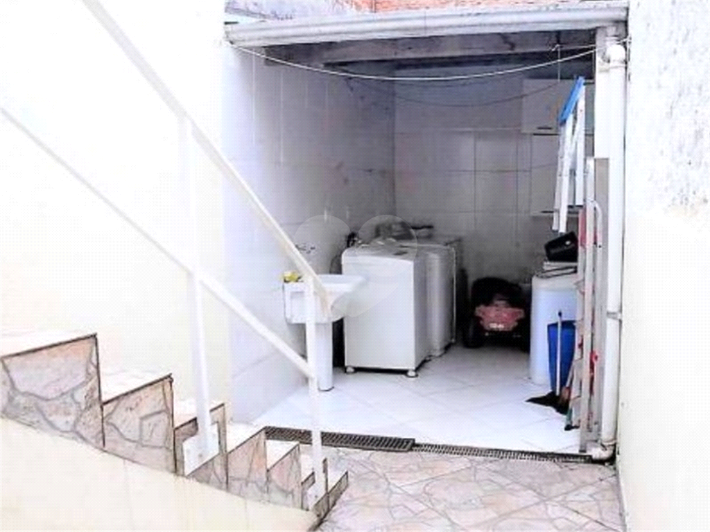 Casa térrea para venda, Jardim Brasil, São Paulo com 204 m², 3 suites e 5 vagas de garagem.