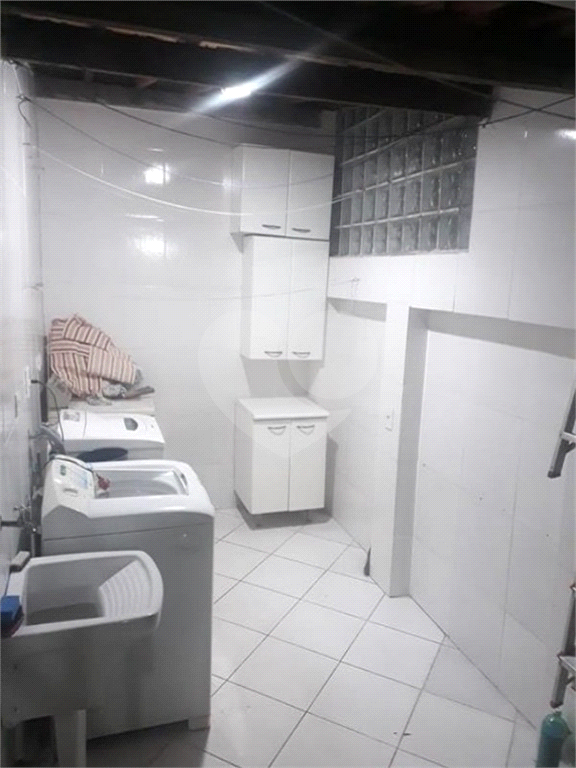 Casa térrea para venda, Jardim Brasil, São Paulo com 204 m², 3 suites e 5 vagas de garagem.