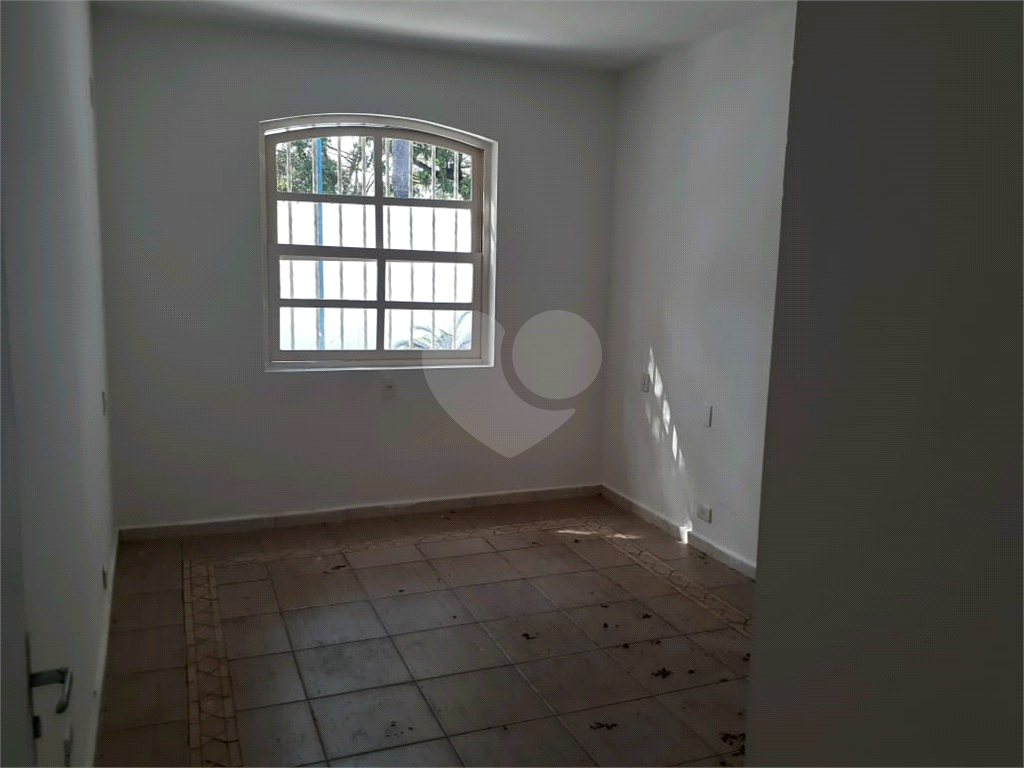 Casa com excelente terreno no Alto de Pinheiros