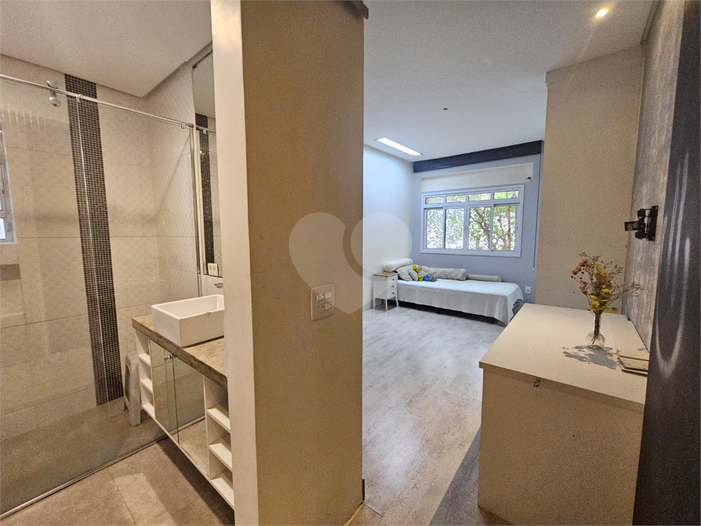 Apartamento à venda na Bela Vista com 3 quartos, sendo 2 suítes 180 m²