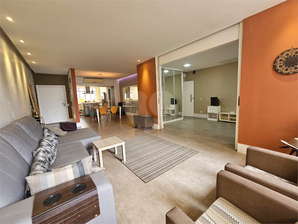 Apartamento à venda na Bela Vista com 3 quartos, sendo 2 suítes 180 m²