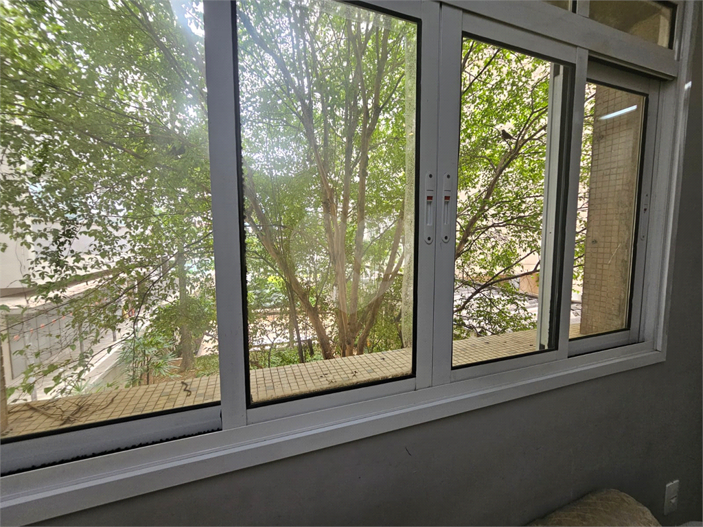 Apartamento à venda na Bela Vista com 3 quartos, sendo 2 suítes 180 m²