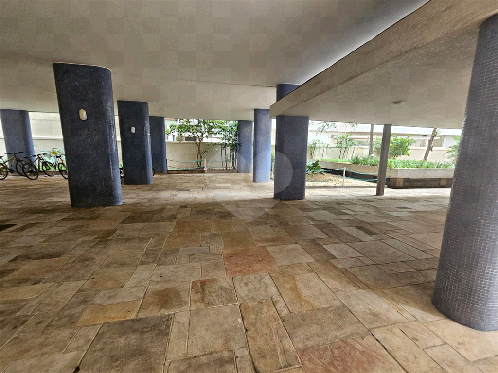 Apartamento à venda na Bela Vista com 3 quartos, sendo 2 suítes 180 m²