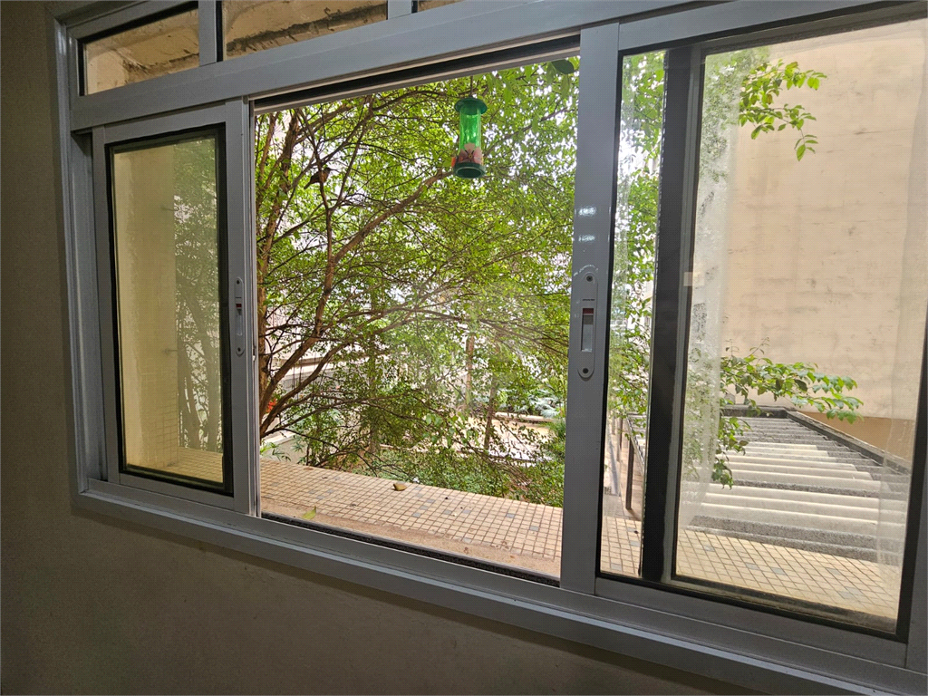 Apartamento à venda na Bela Vista com 3 quartos, sendo 2 suítes 180 m²