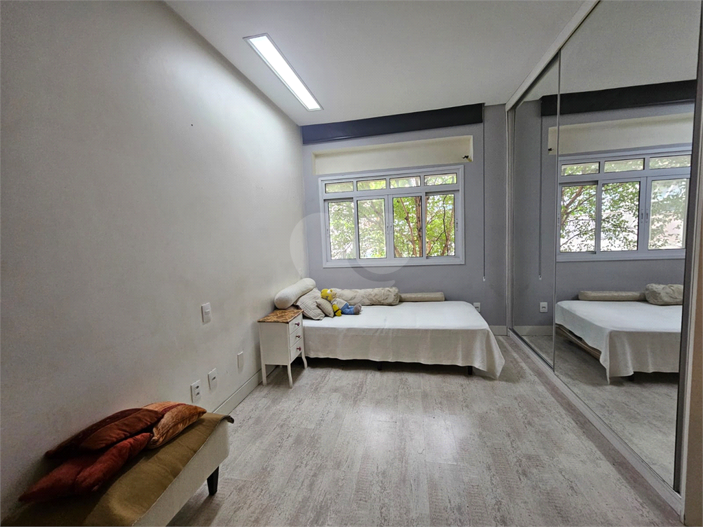 Apartamento à venda na Bela Vista com 3 quartos, sendo 2 suítes 180 m²
