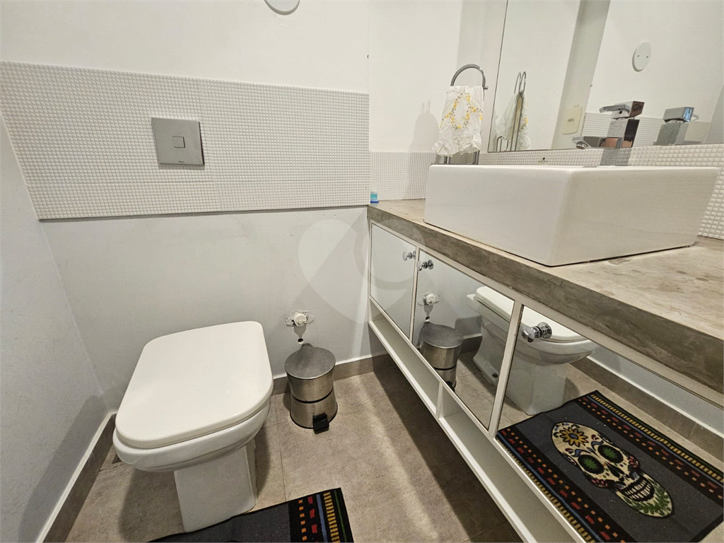 Apartamento à venda na Bela Vista com 3 quartos, sendo 2 suítes 180 m²