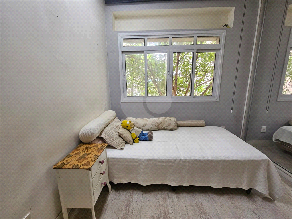 Apartamento à venda na Bela Vista com 3 quartos, sendo 2 suítes 180 m²