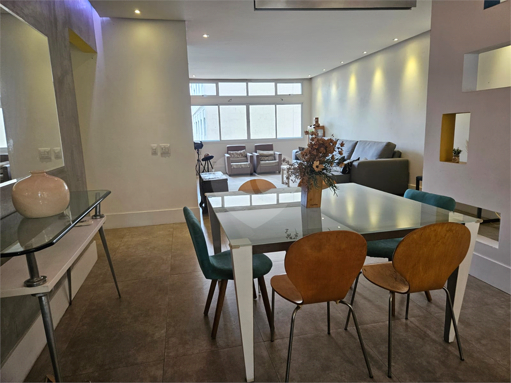 Apartamento à venda na Bela Vista com 3 quartos, sendo 2 suítes 180 m²