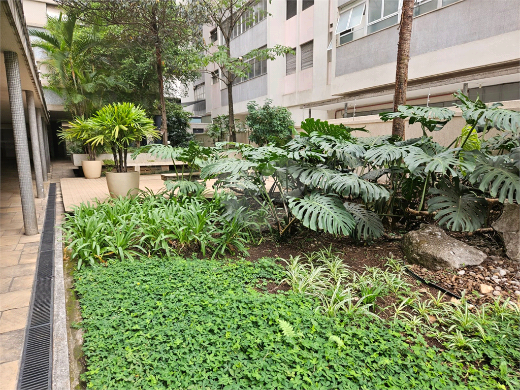 Apartamento à venda na Bela Vista com 3 quartos, sendo 2 suítes 180 m²