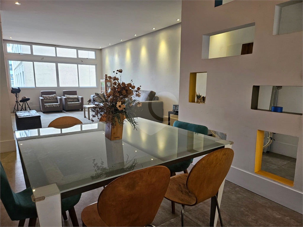 Apartamento à venda na Bela Vista com 3 quartos, sendo 2 suítes 180 m²