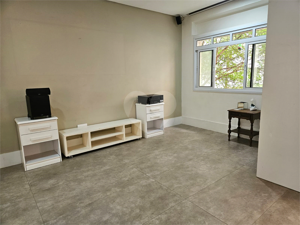 Apartamento à venda na Bela Vista com 3 quartos, sendo 2 suítes 180 m²